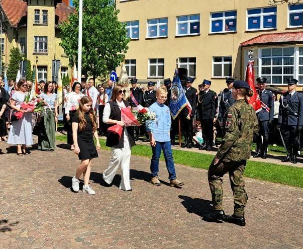 UROCZYSTOŚCI 3-MAJOWE